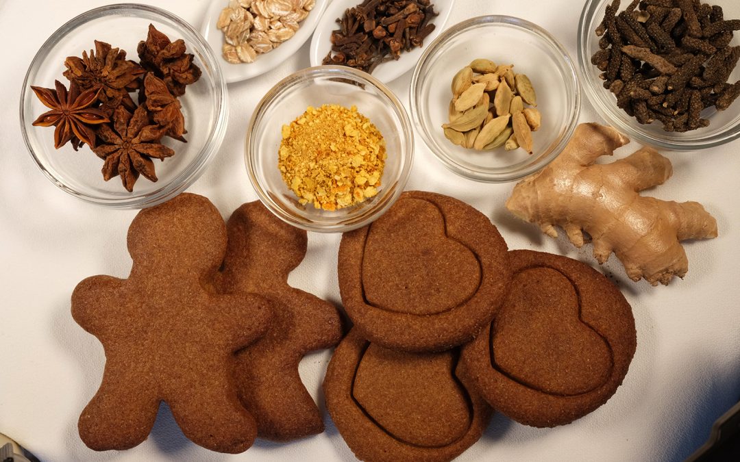 Galleta saludable de Navidad con especias con menos azúcar: jengibre, canela, anís estrellado